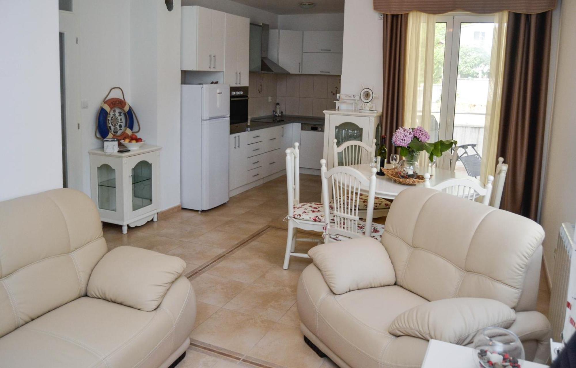 Fashion Beach Apartments Рисан Номер фото