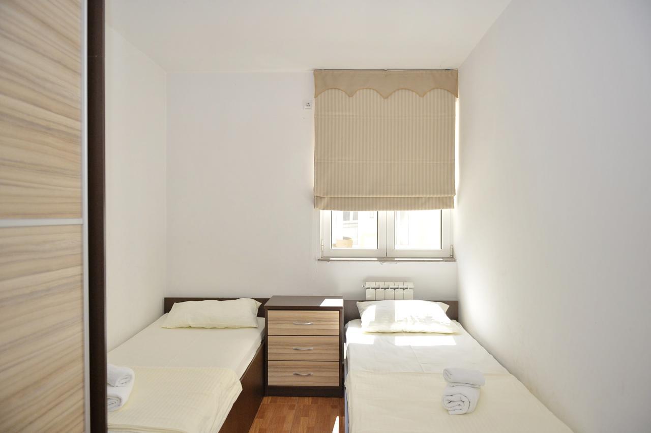 Fashion Beach Apartments Рисан Экстерьер фото