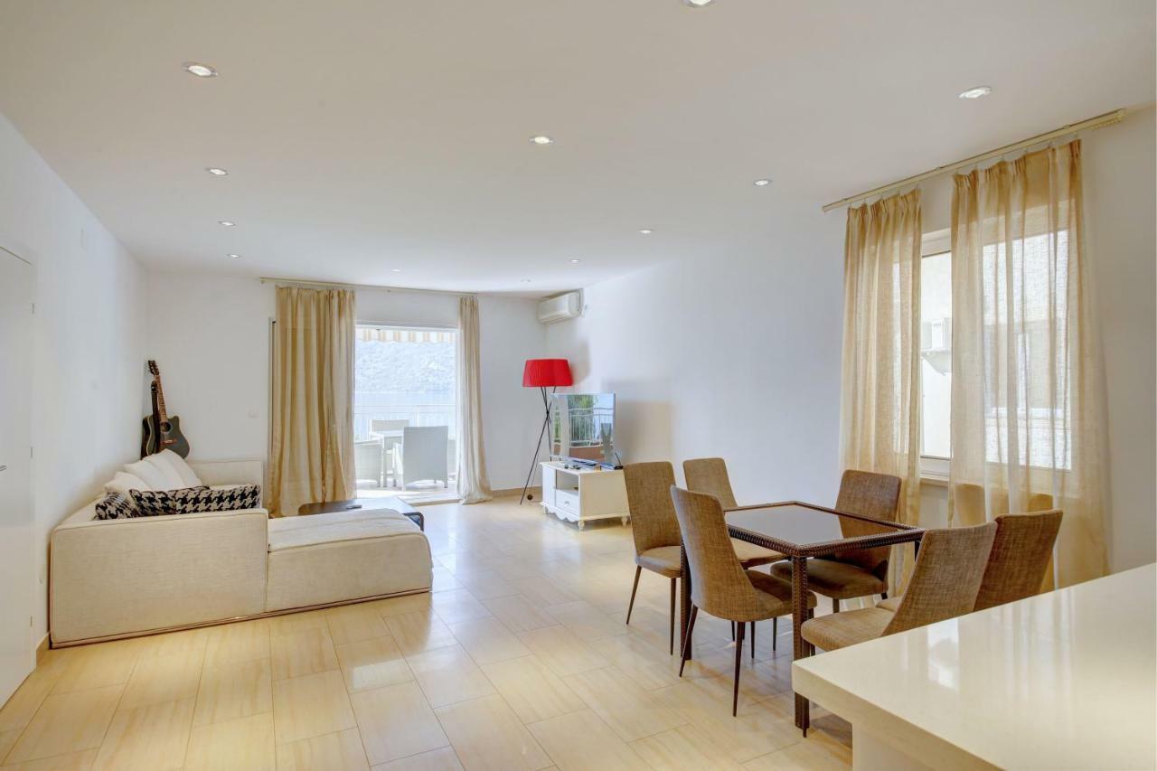 Fashion Beach Apartments Рисан Экстерьер фото